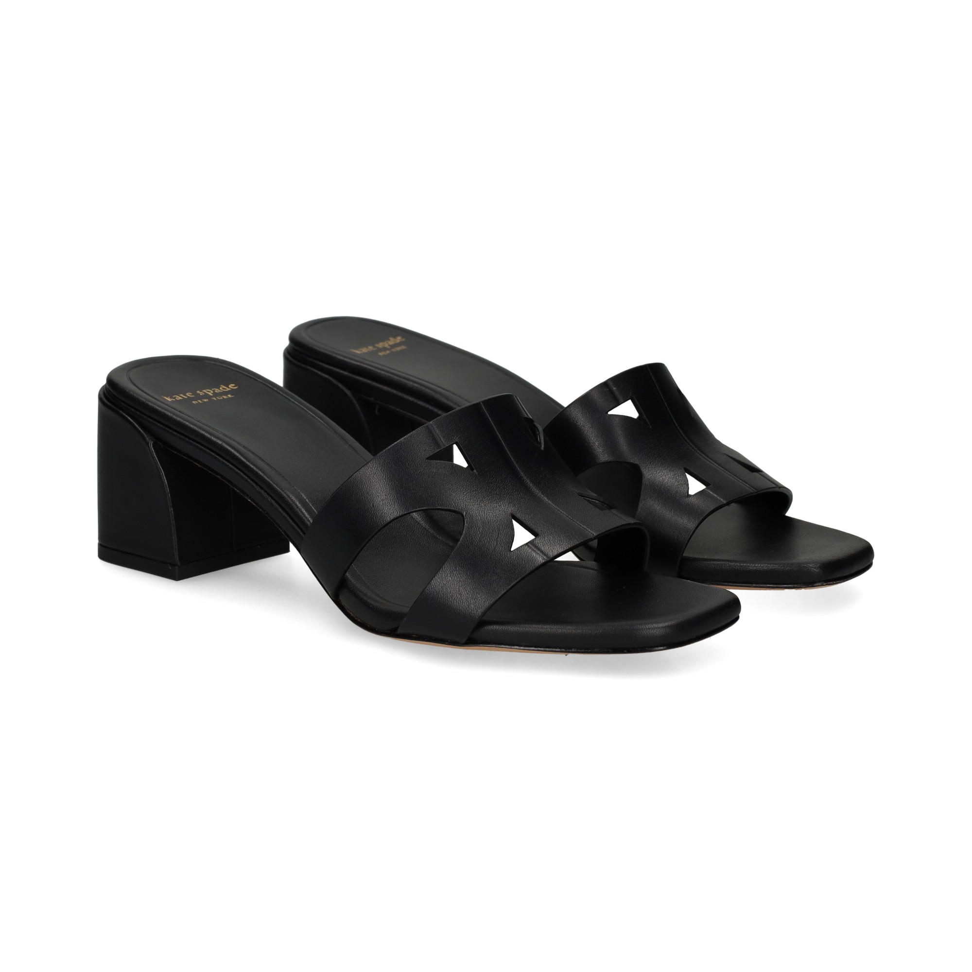 pala-huecos-piel-negro