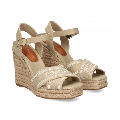SANDALIA CRUZADA LONA BEIGE