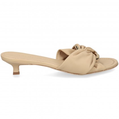 pala-argolla-oro-piel-beige