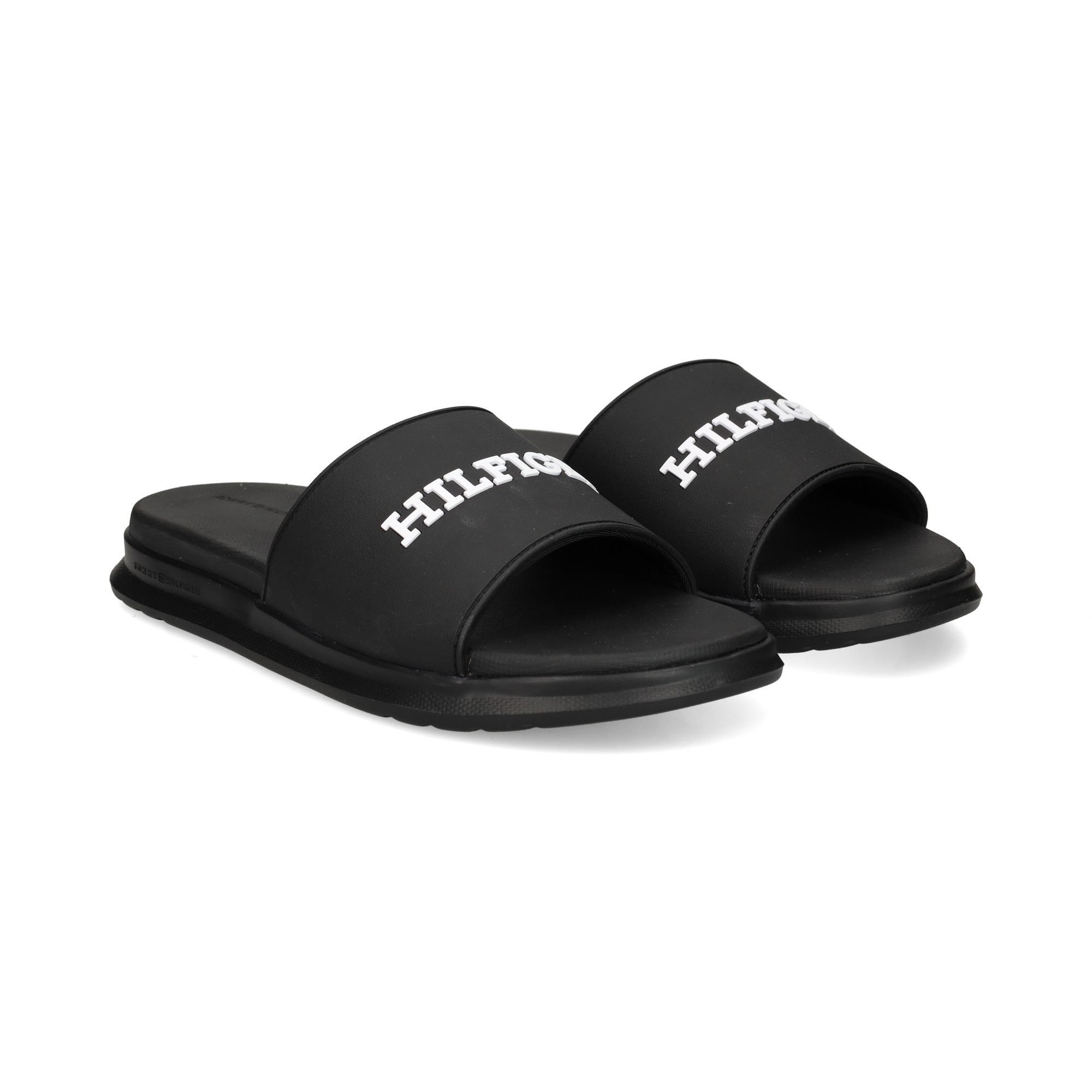 pala-piscina-hilfiger-blanconegro