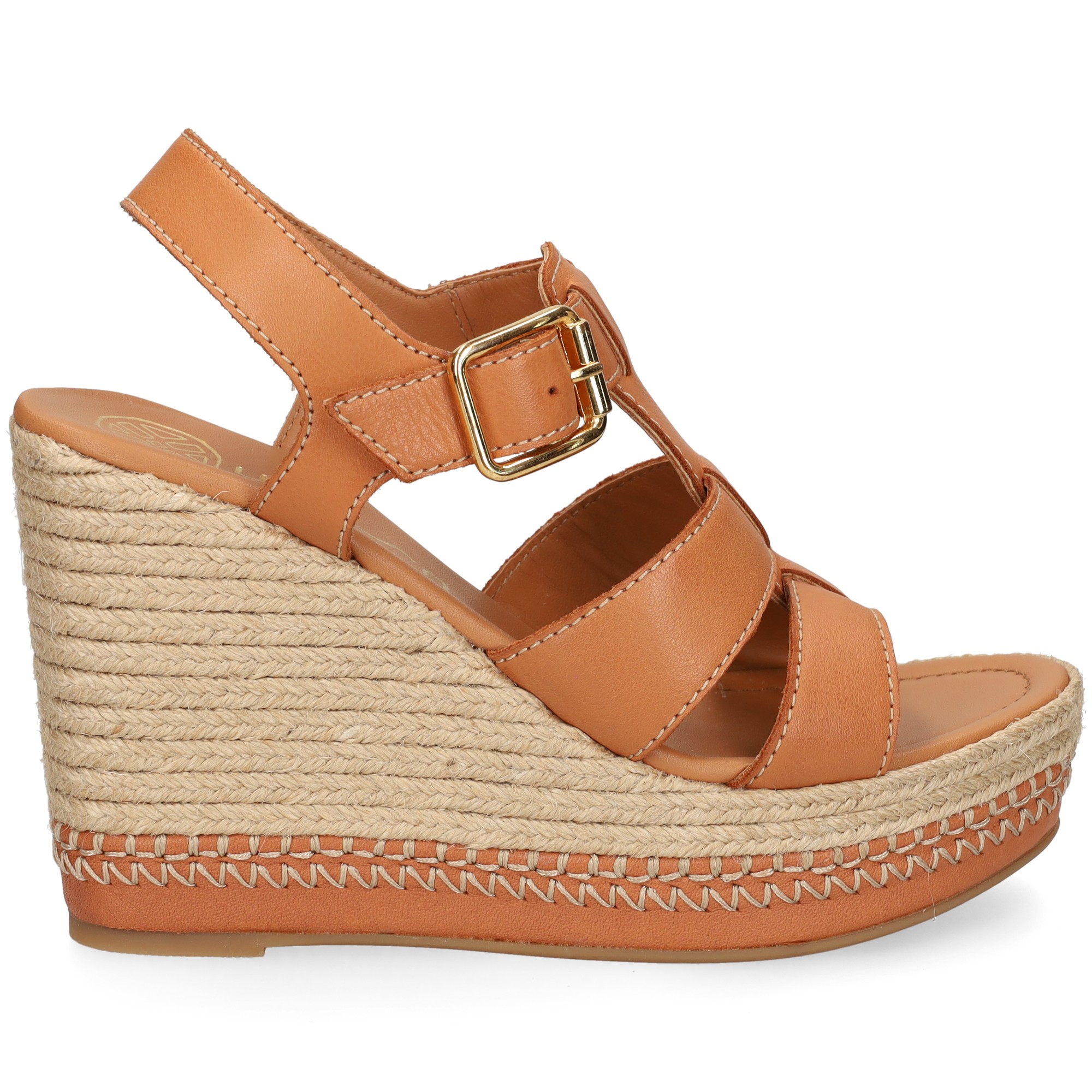 sandalia-plataforma-bebe-piel-cuero