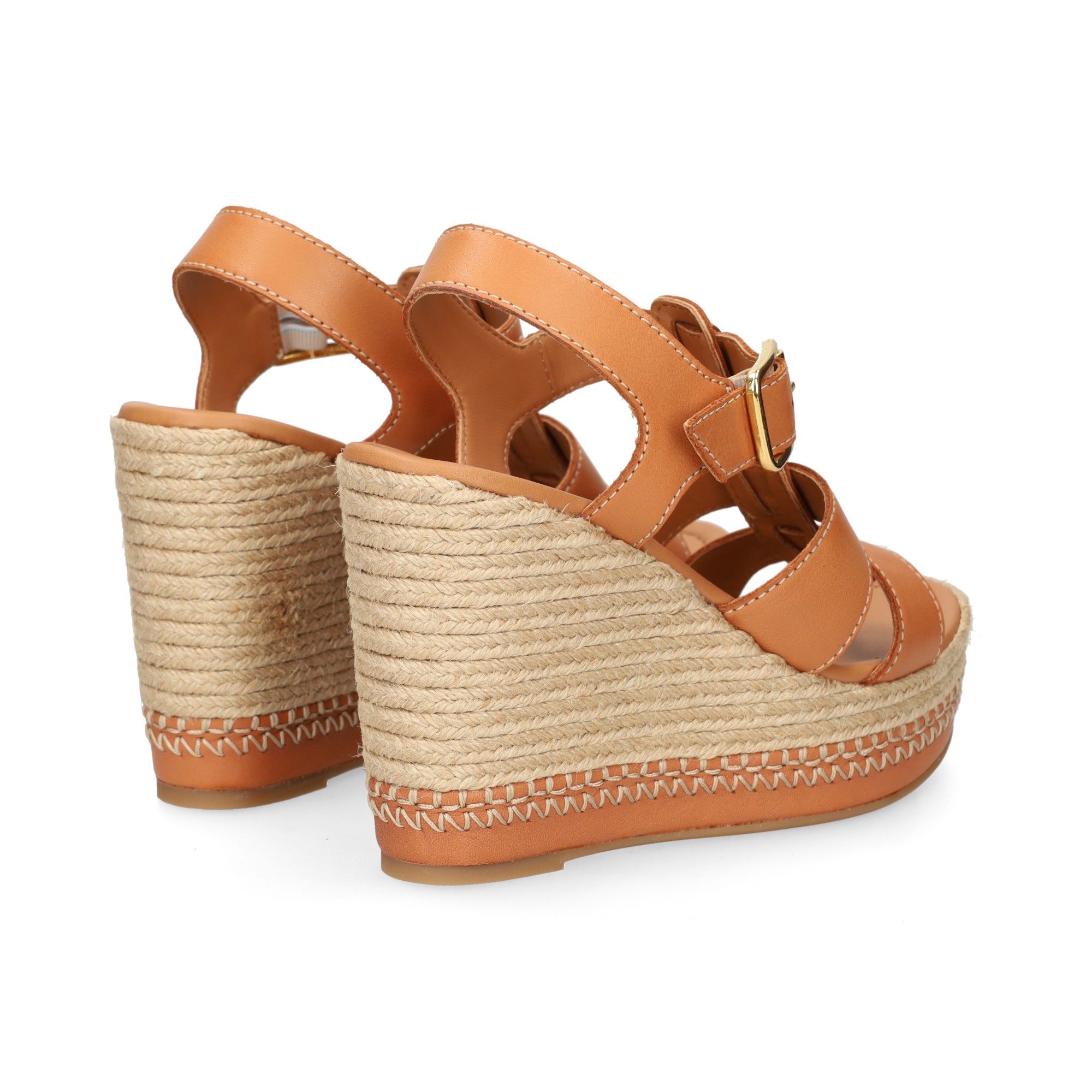 sandalia-plataforma-bebe-piel-cuero