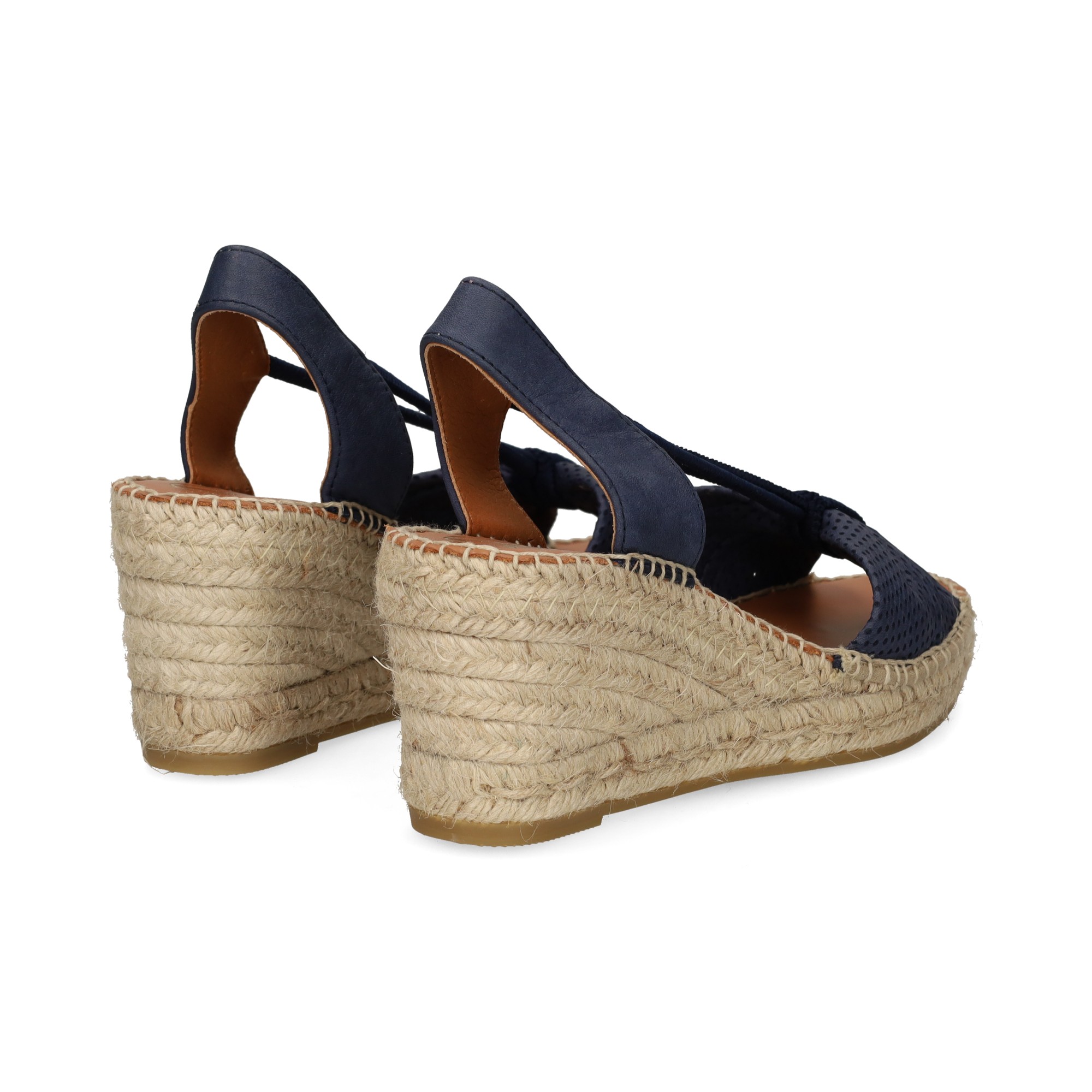 sandalia-piel-perforada-azul