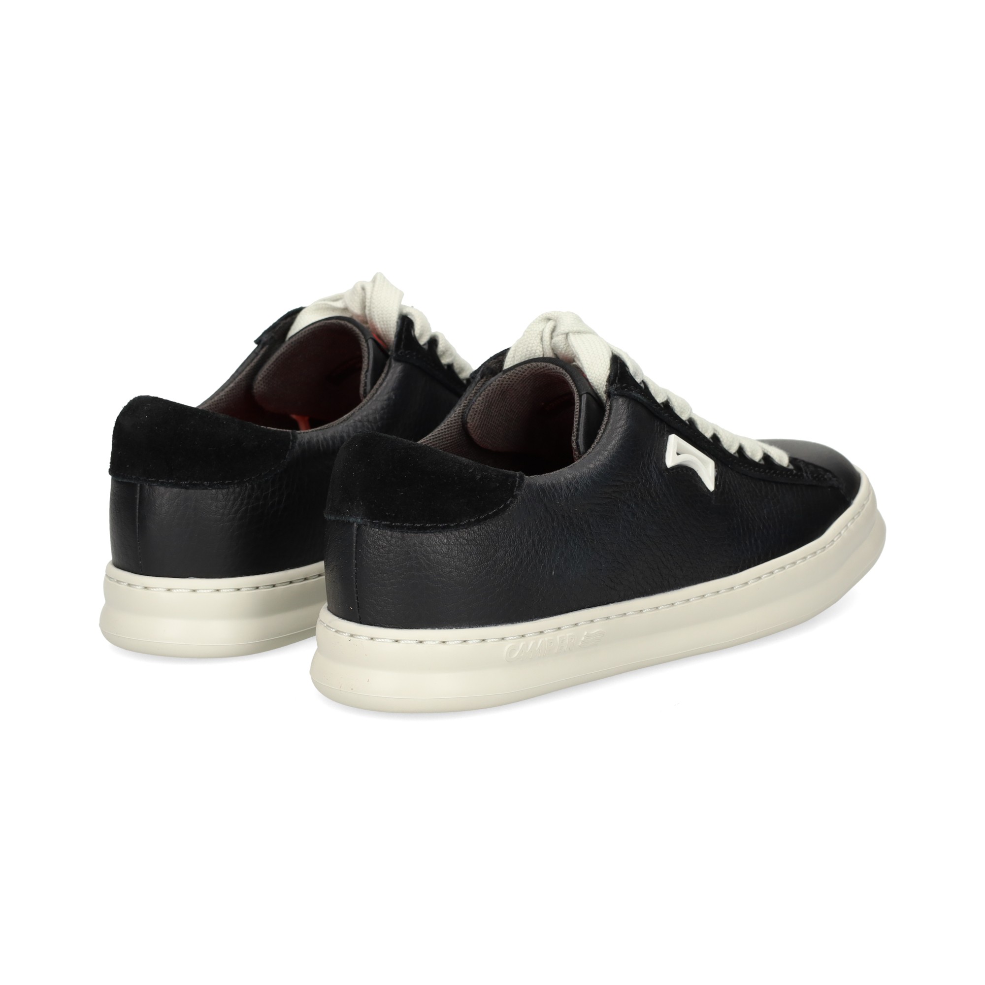 deportivo-piel-negro