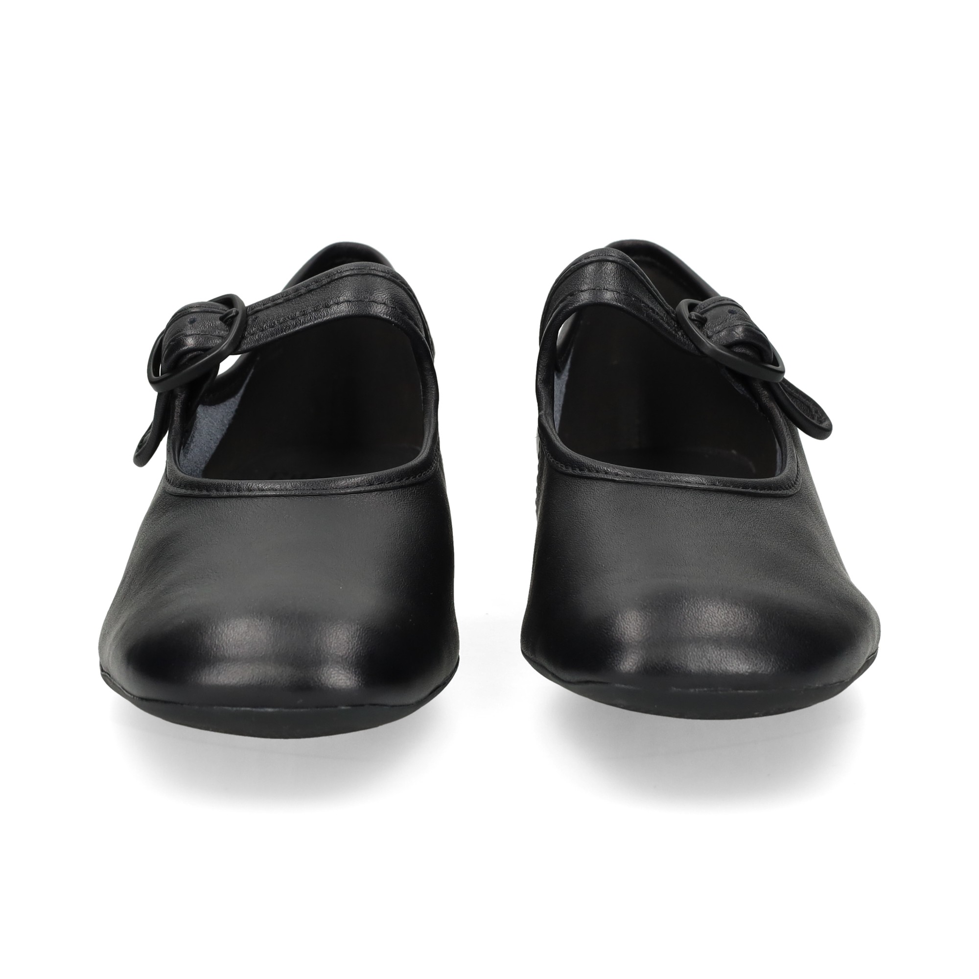 mercedes-piel-negro