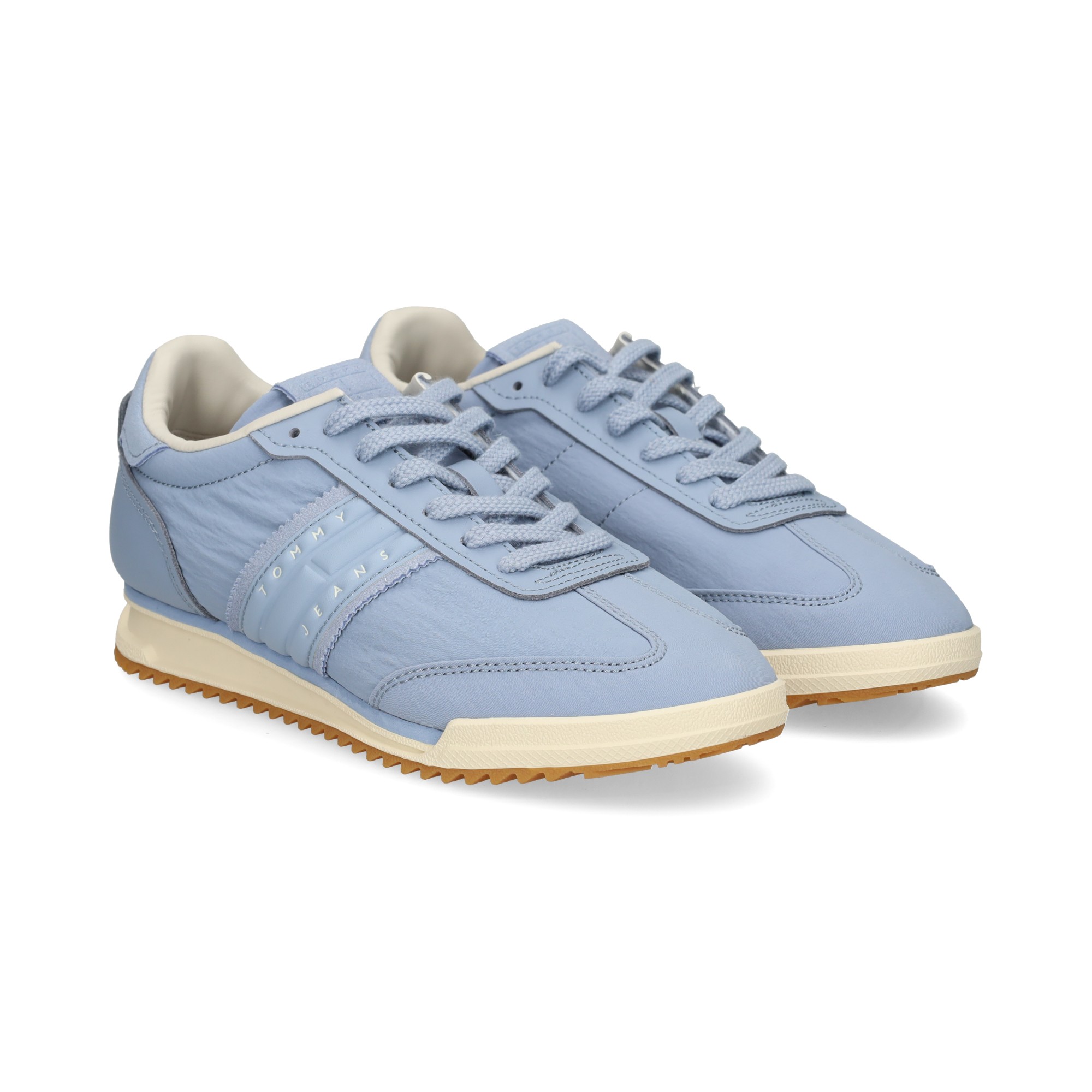 deportivo-nylon-cielo