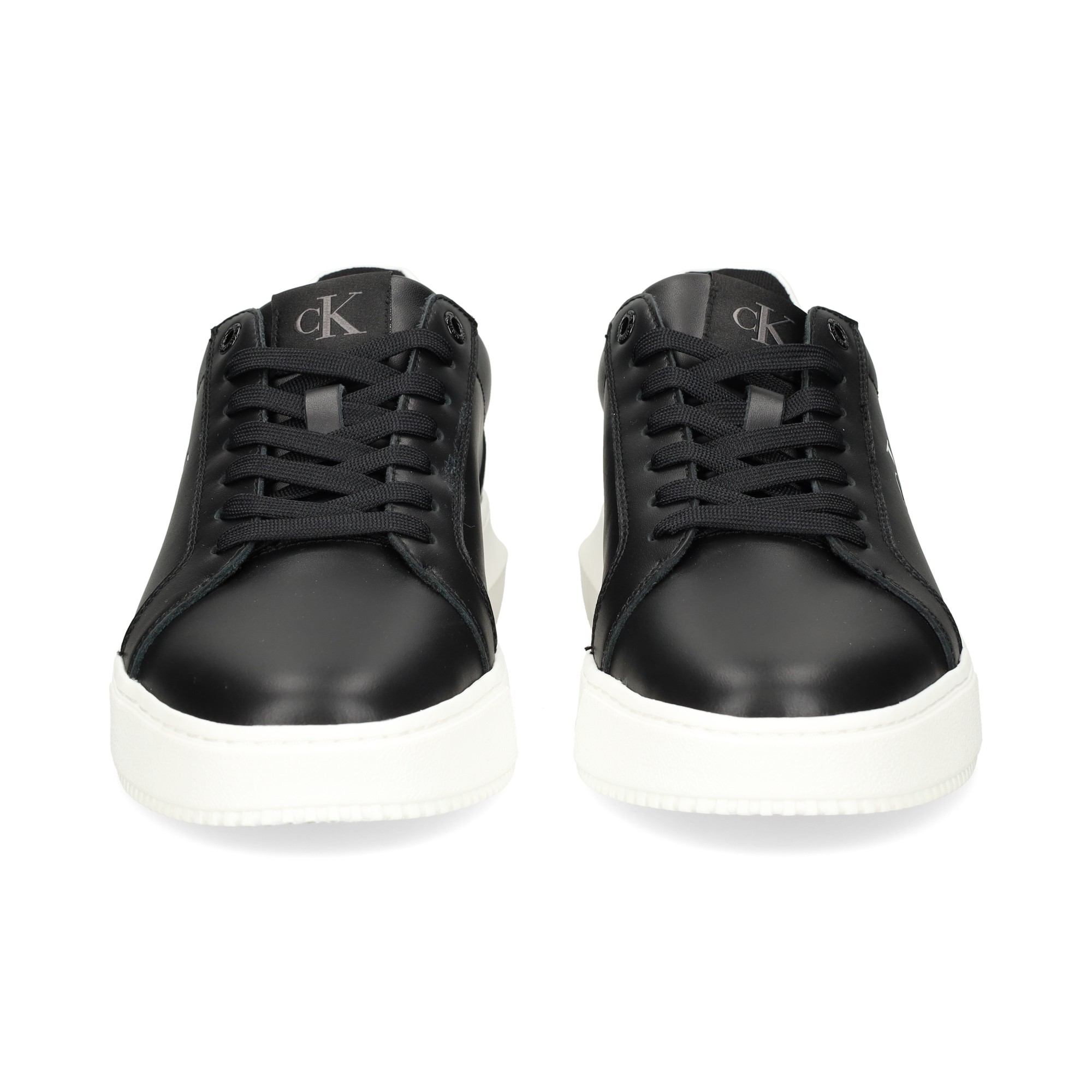 talon-blanco-deportivo-piel-negro