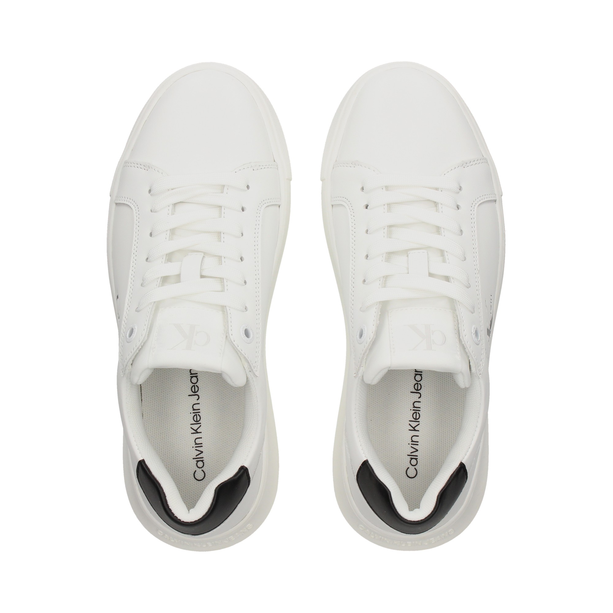 talon-negro-deportivo-piel-blanco