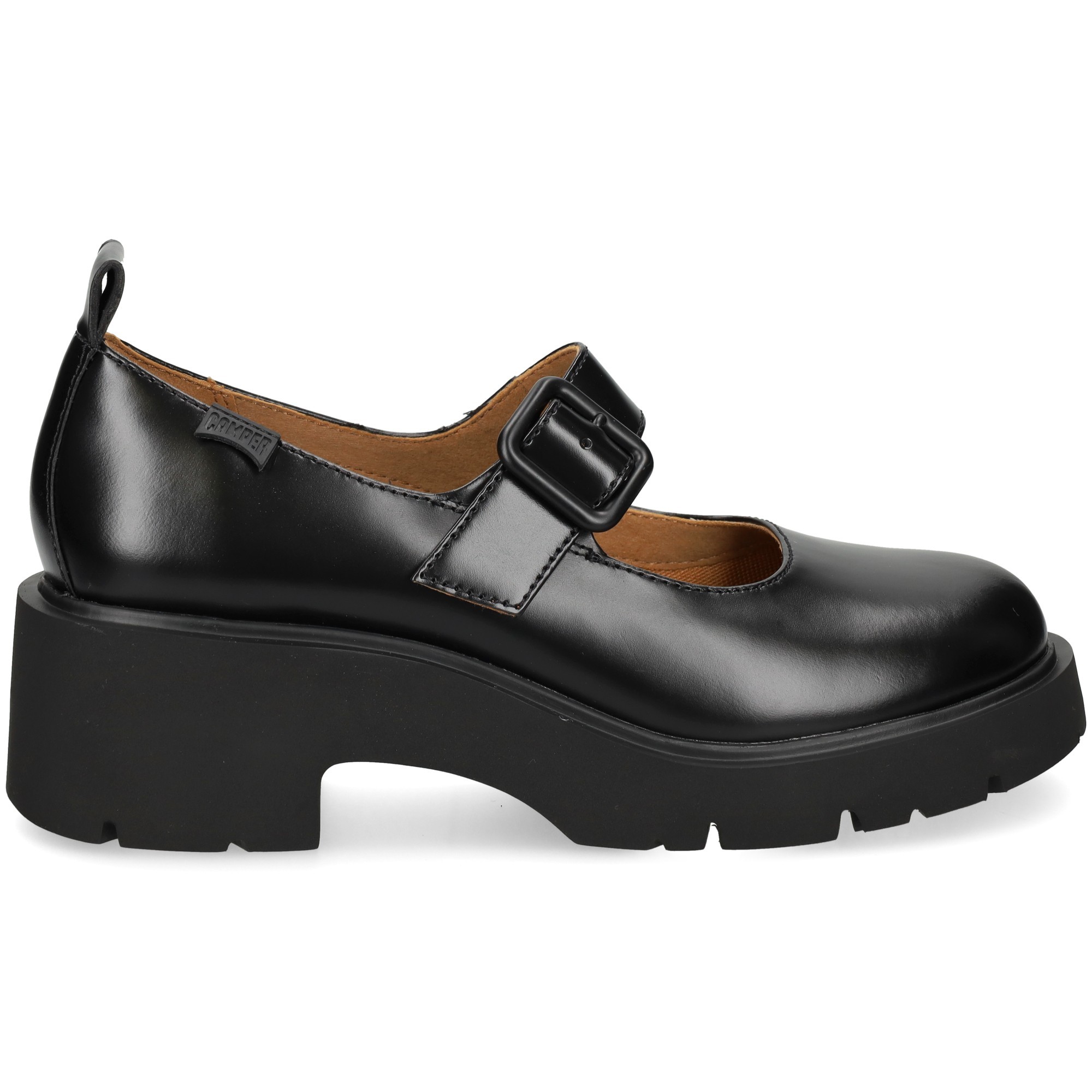 La tendance des chaussures Mary-Jane est de retour La tendance des chaussures Mary-Jane est de retour