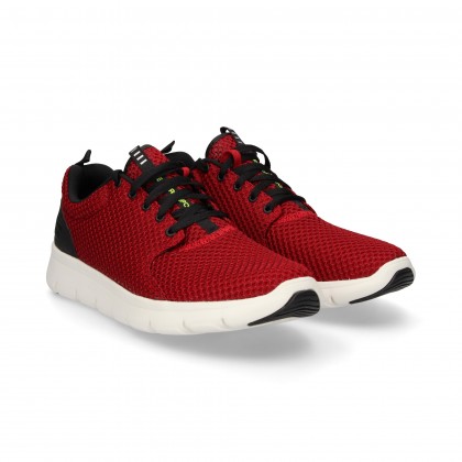 SPORTLICHES ROTES MESH
