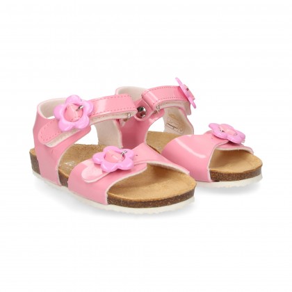 SAND. BIO 2 PATENT LEATHER BUCKLES PINK