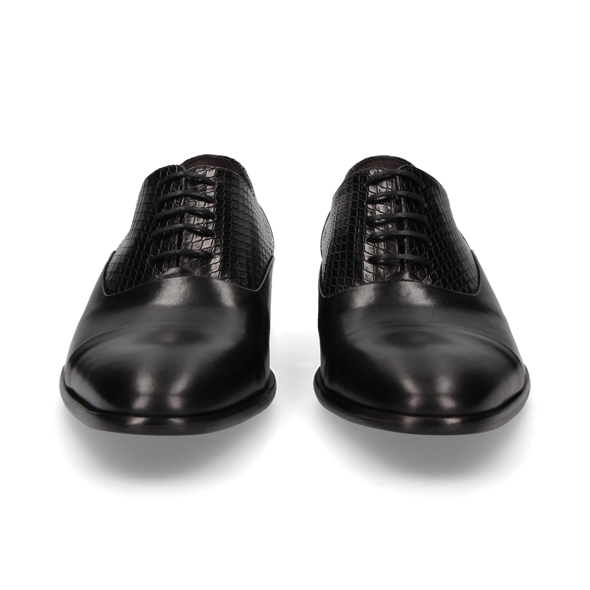 Scarpa oxford elegante stringata da uomo in vernice nera