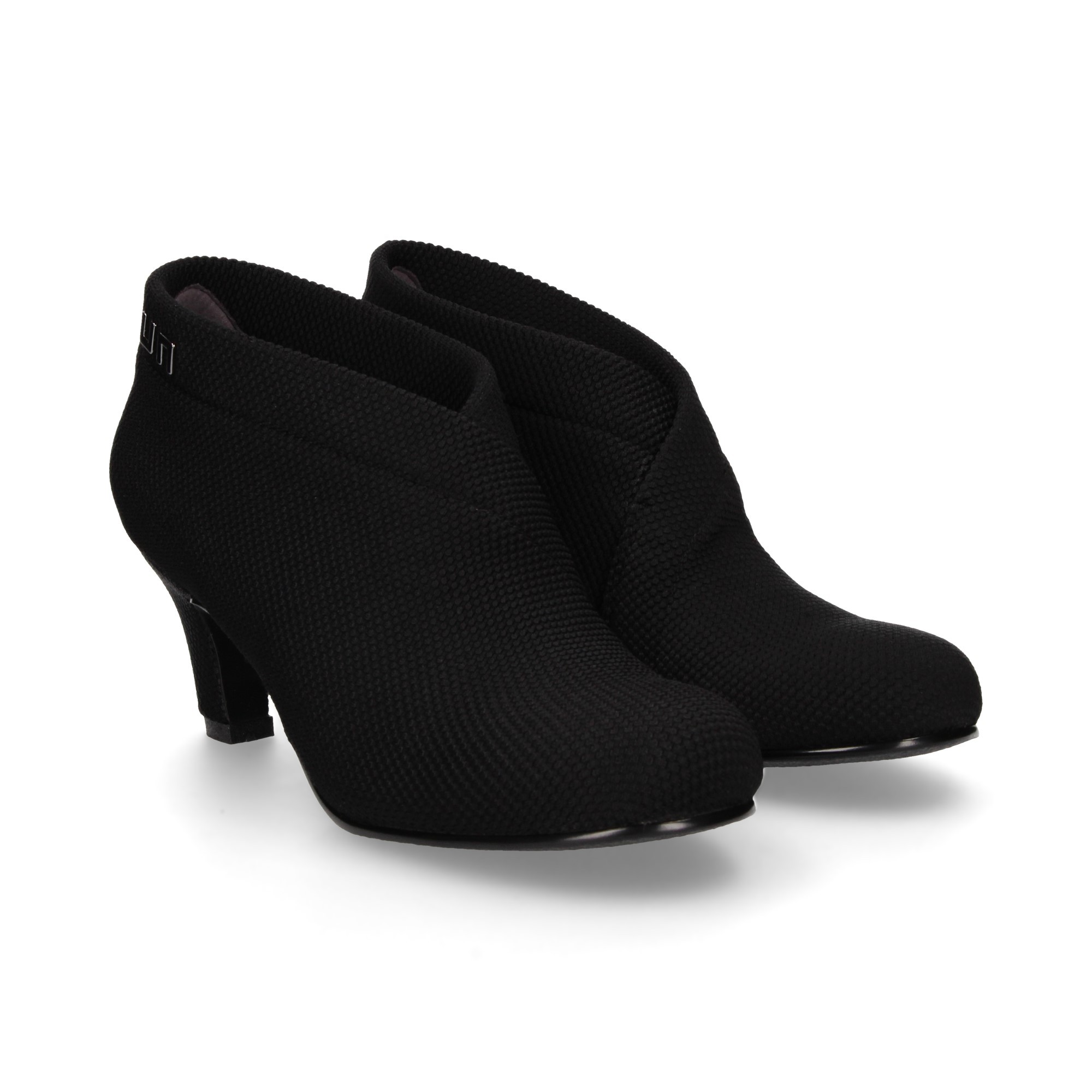 botin-tacon-textil-negro