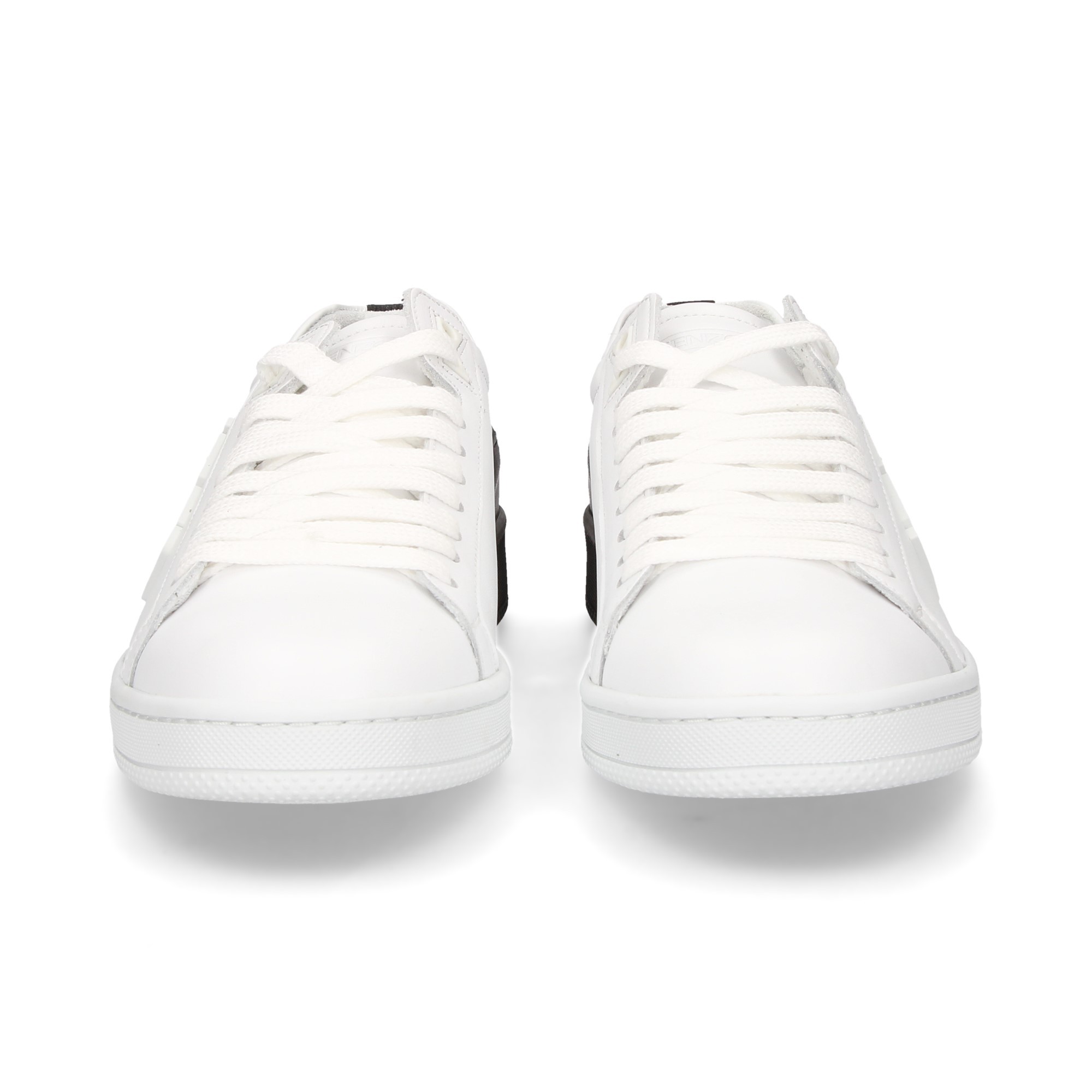 deportivo-blanco-talon-negro