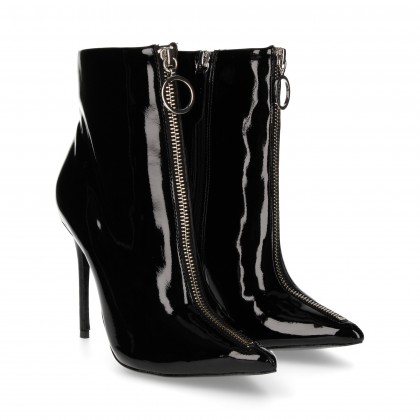 BLACK PATENT LEATHER HEEL BOOT WITH ZIPPER