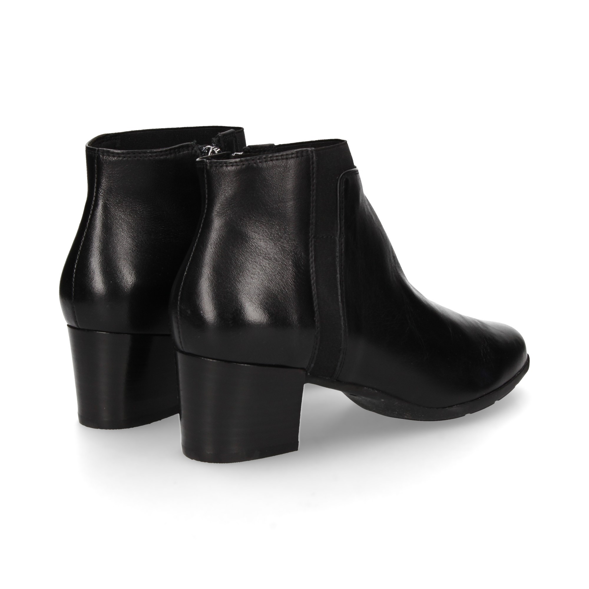 elastic-boot-black-side