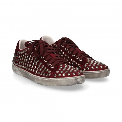 SPORTY CORDONED RED SUEDE CRYSTALS