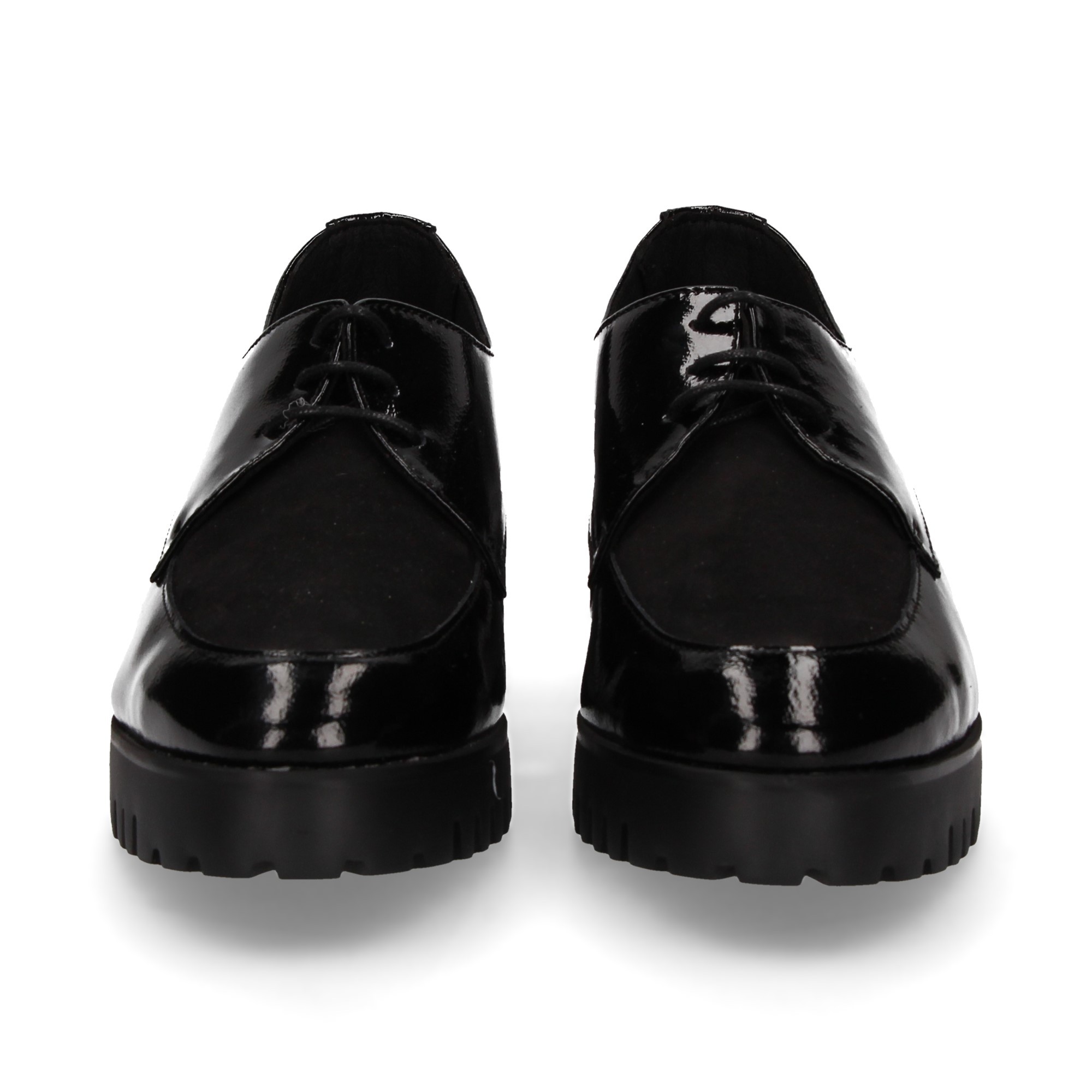 blucher-heel-nubuck-black-patent-leather