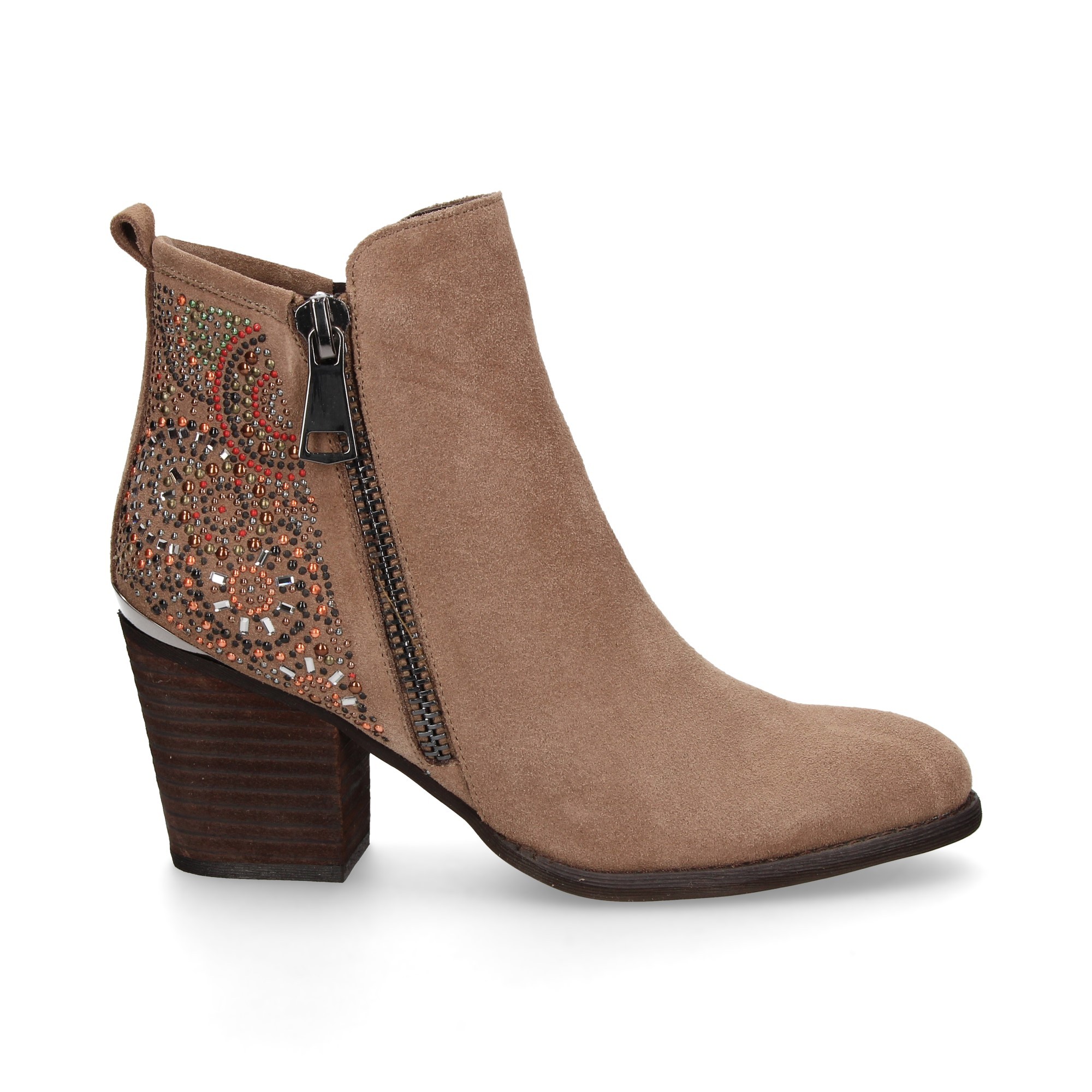 fantasy-bootie-tacks-absatz-vor-taupe