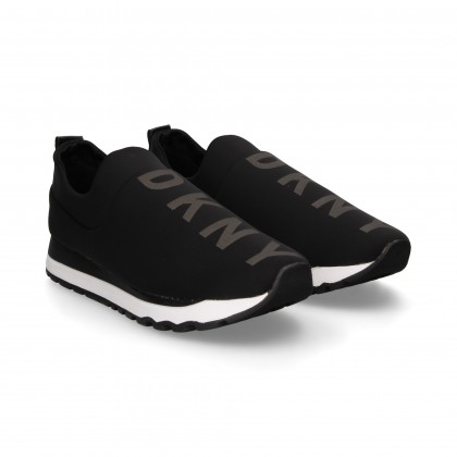 ZAPATILLA SLIP ON NEGRO