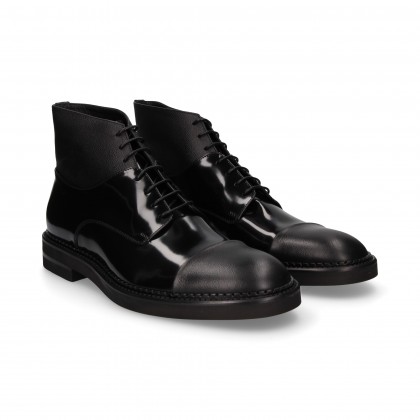 BLACK LEATHER TOECAP LACE UP BOOT