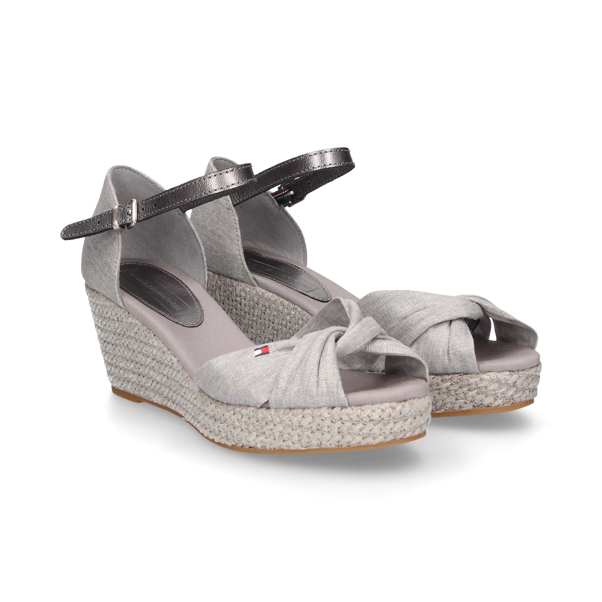 grey-textile-knot-sandal