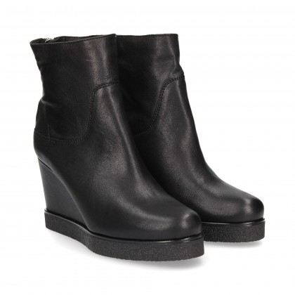 WEDGE BOOT ZIPPERED HEEL HEEL HEEL BLACK NAPPA LEATHER