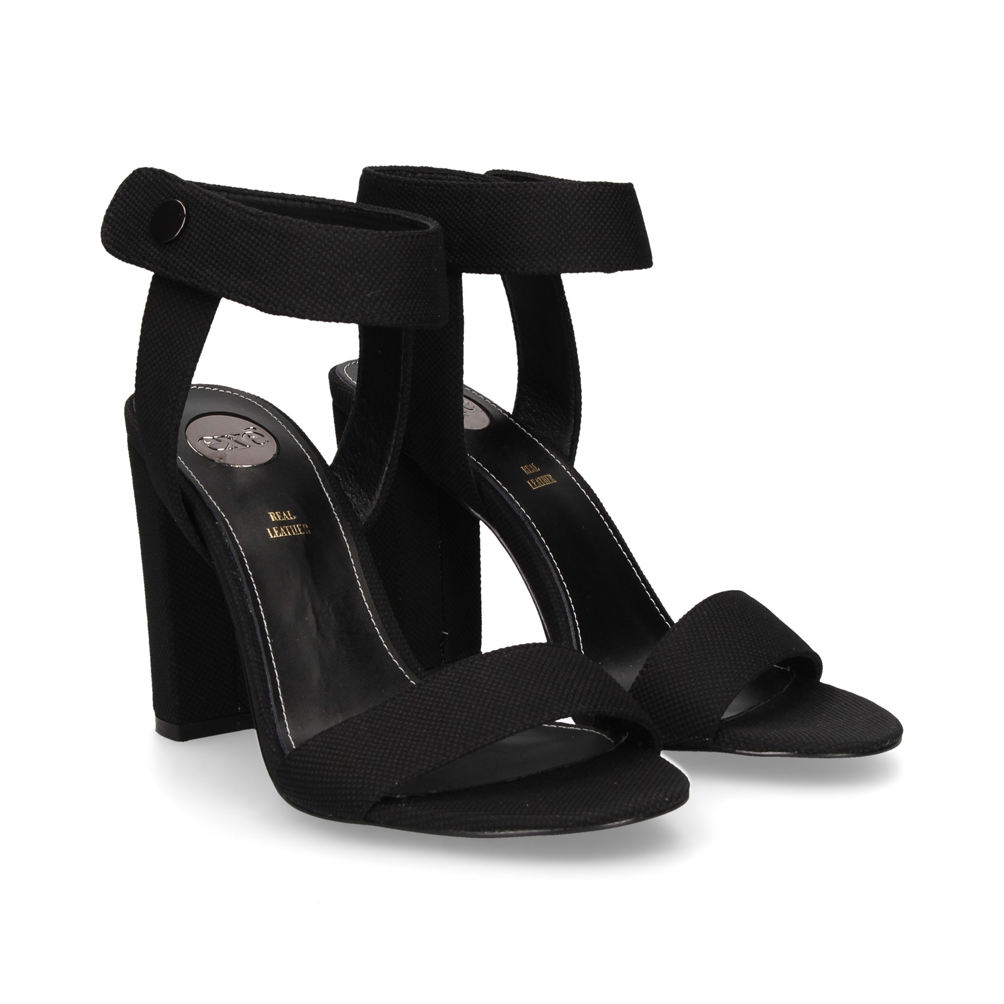 carmelite-textile-heel-black