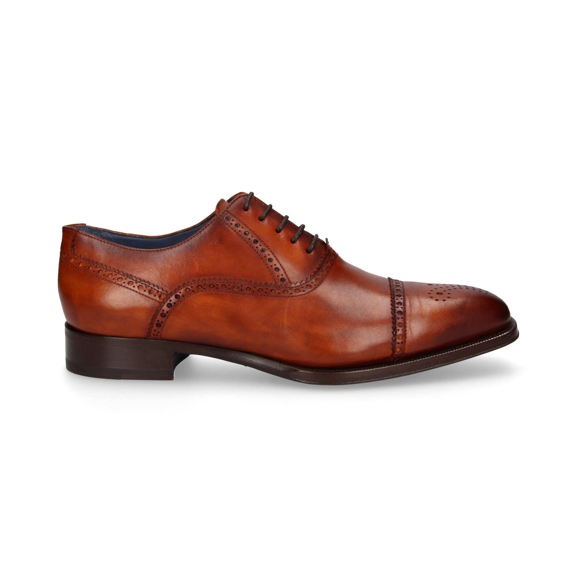 blucher-picado-piel-cuero