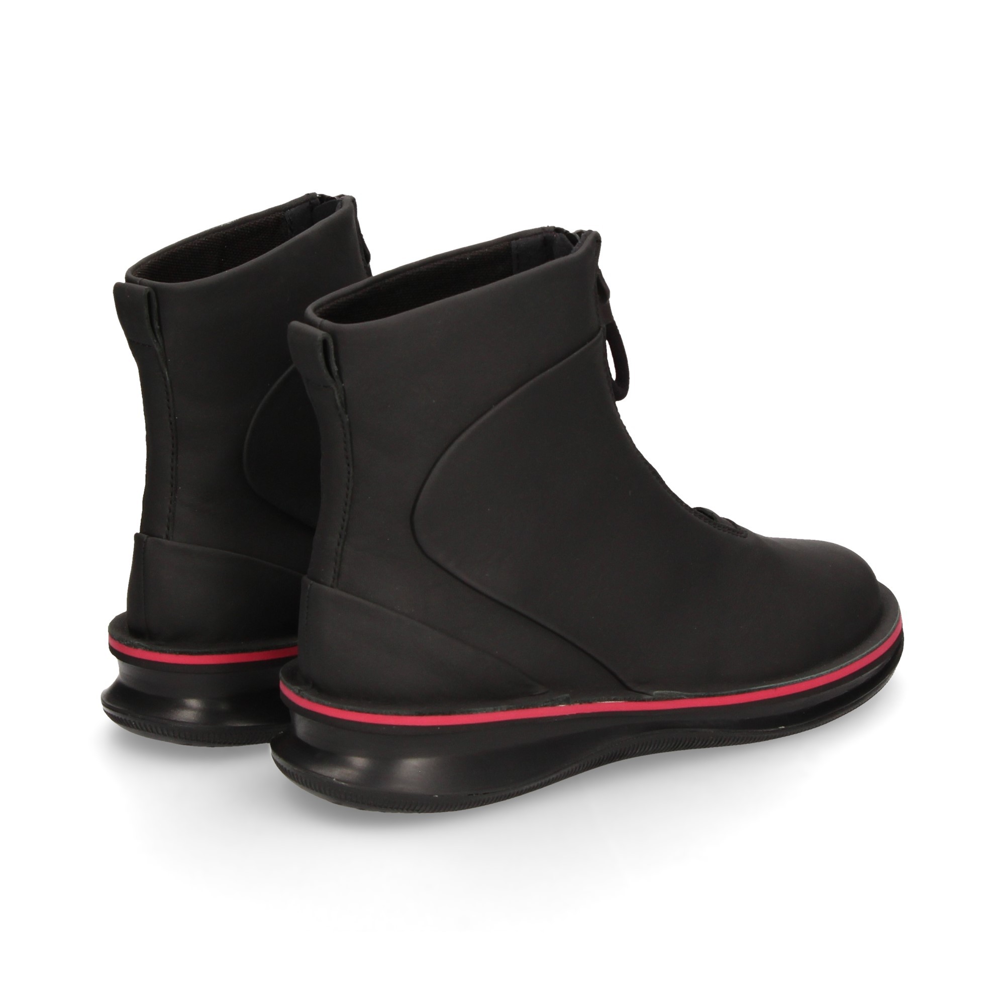 black-leather-zipper-boot