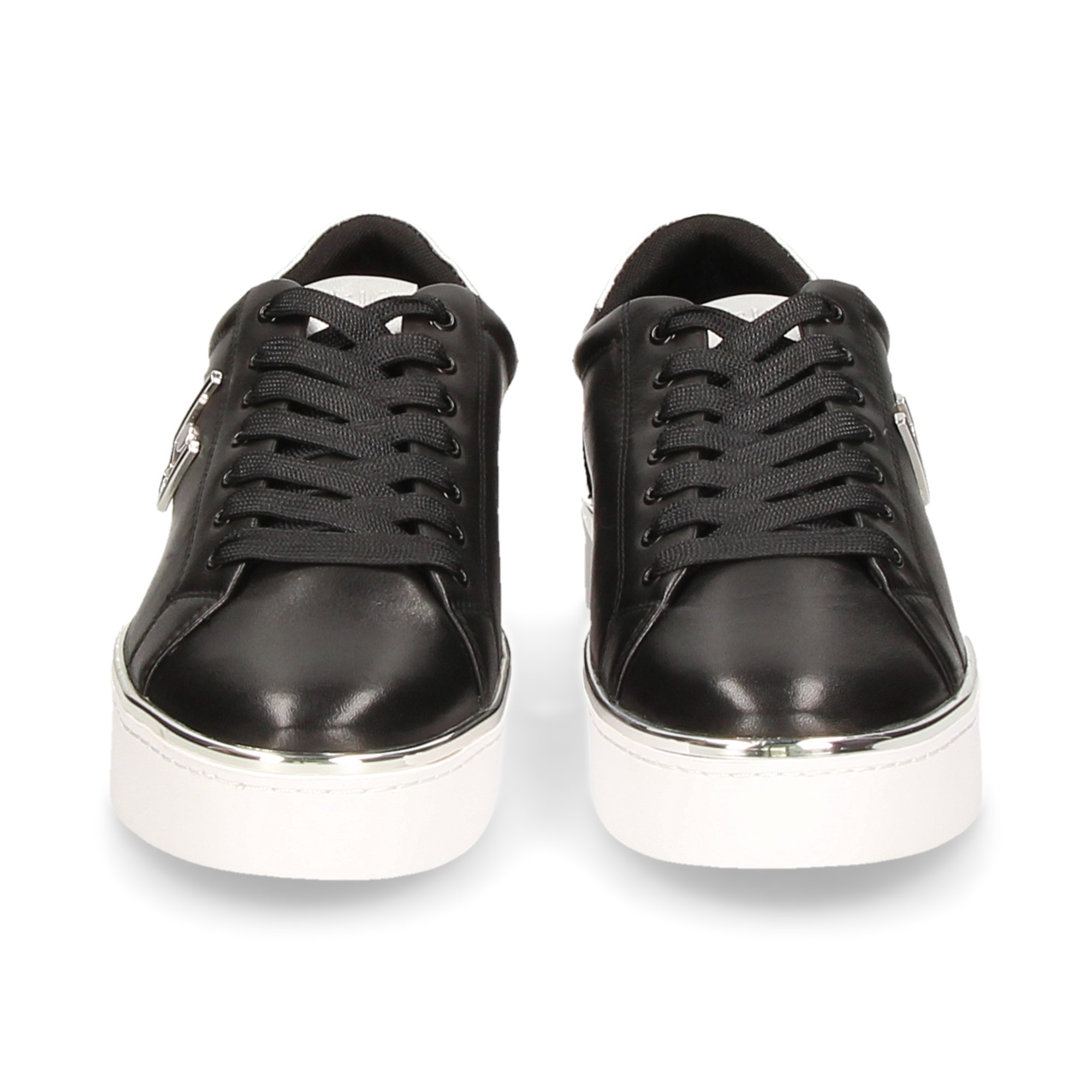 sporty-live-silver-black-leather