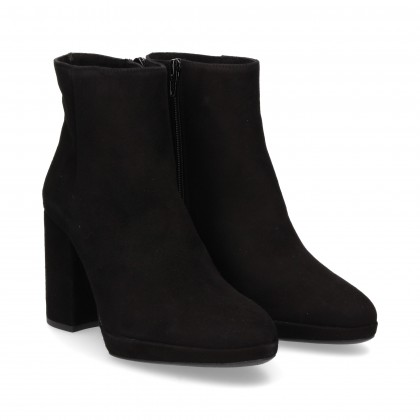 BLACK SUEDE PLATFORM ZIPPER BOOTS